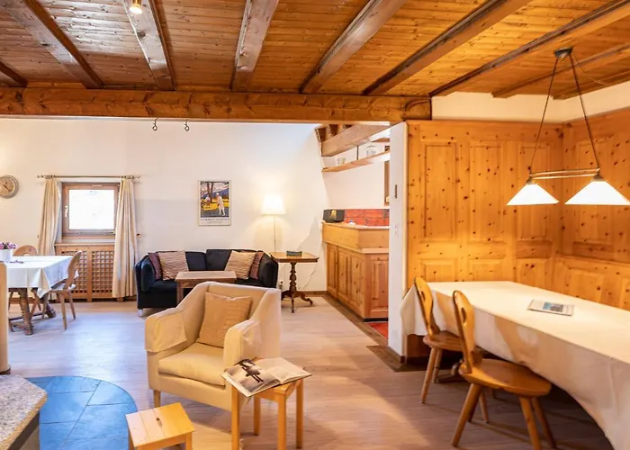 Apartamento Chesa Cantieni By Interhome *