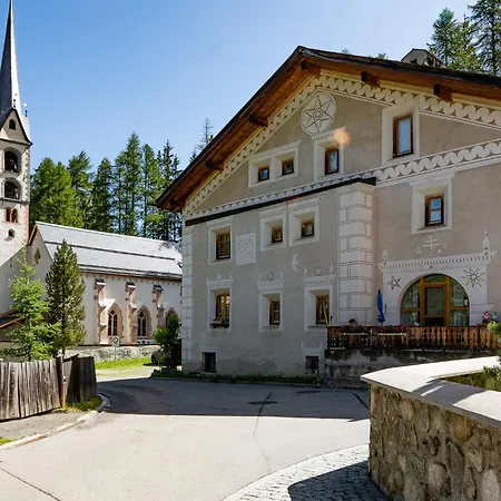 Chesa Cantieni By Interhome