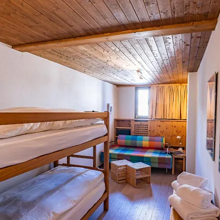 Chesa Cantieni By Interhome