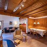 Chesa Cantieni By Interhome Appartement *